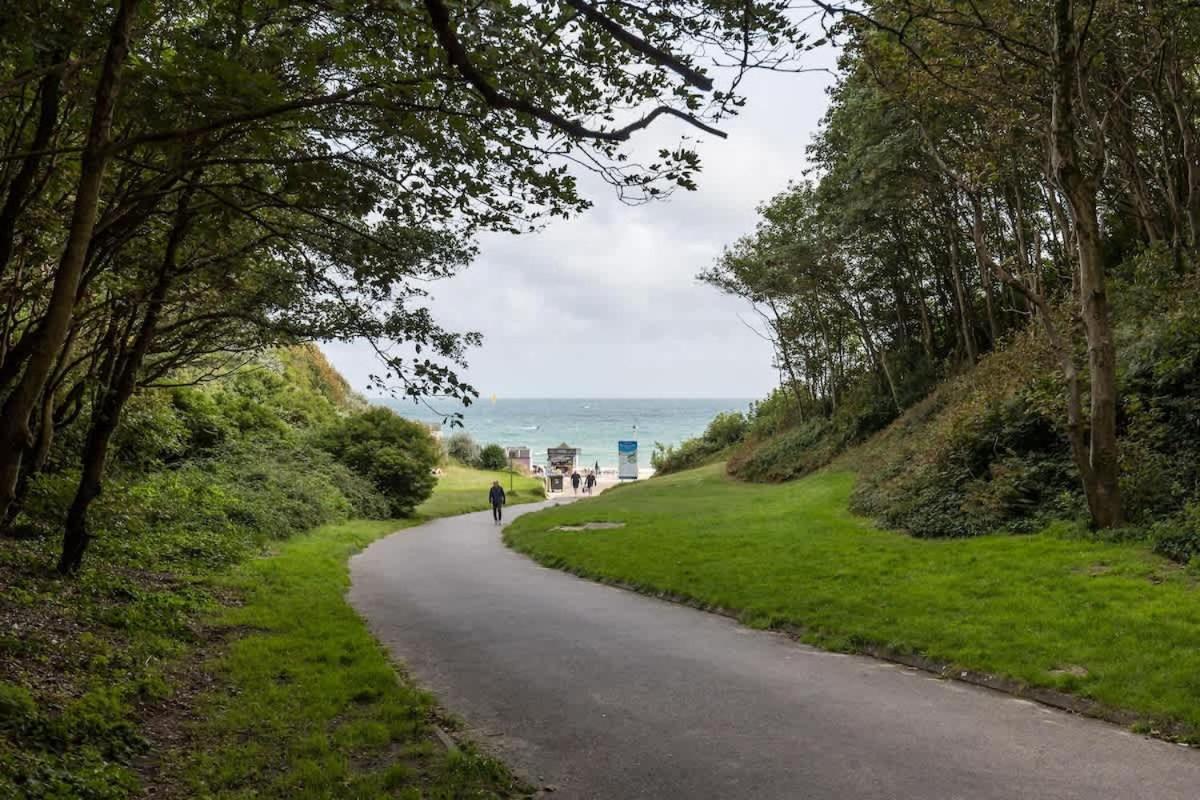 Middle Chine Villa Bournemouth Luaran gambar